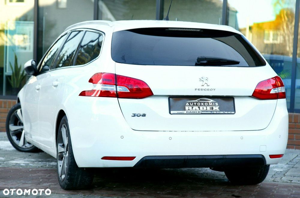 Peugeot 308 - 25