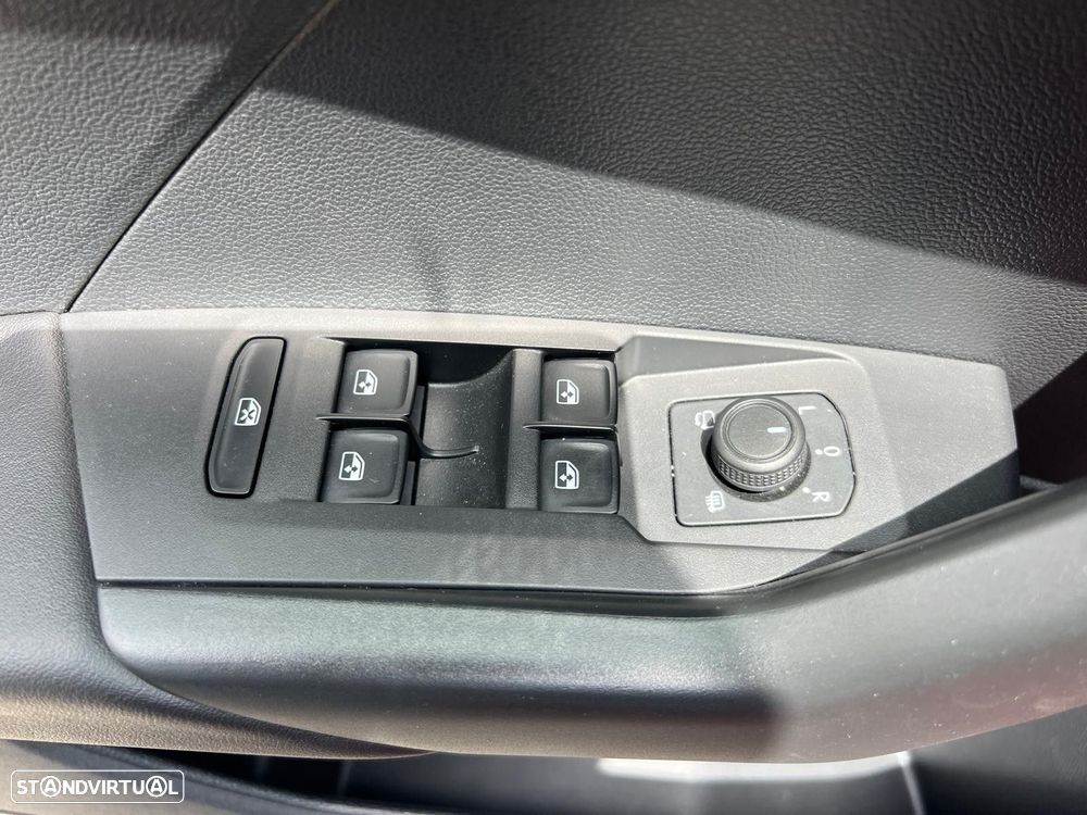VW T-Cross 1.0 TSI - 12