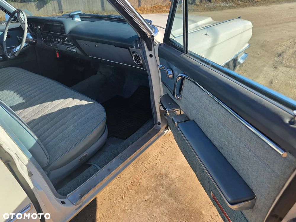 Cadillac Deville - 8