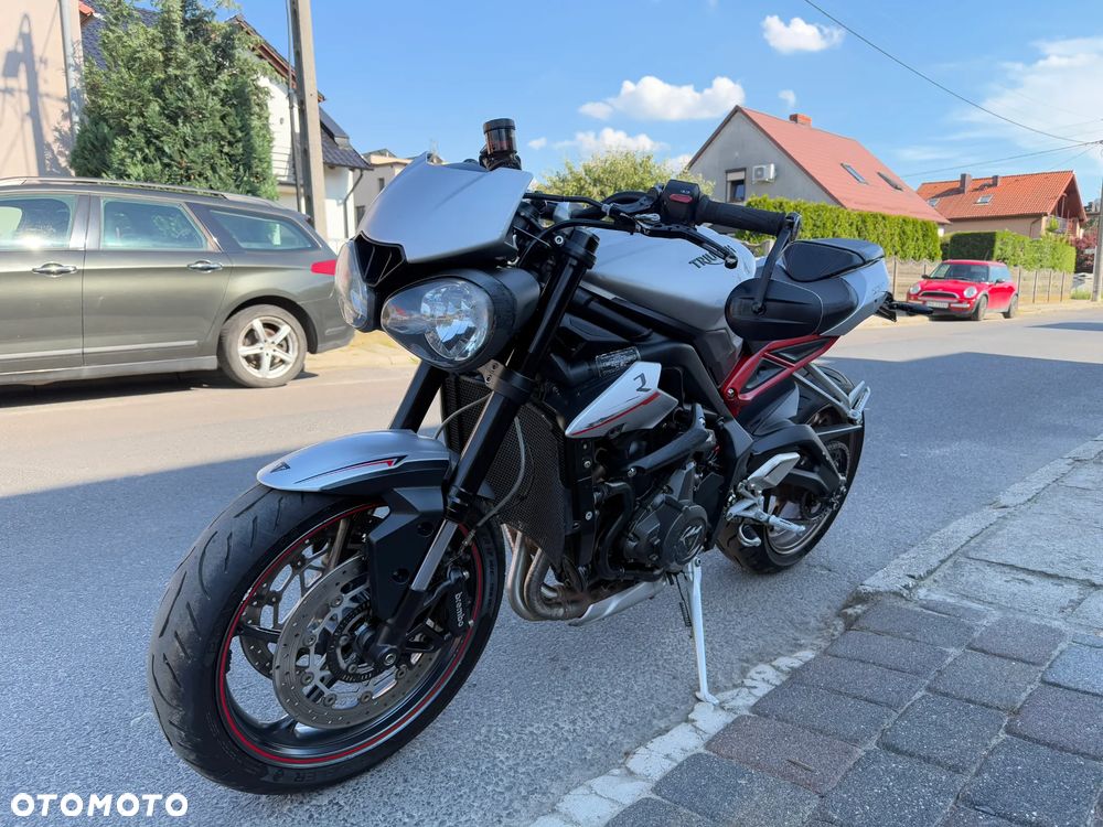 Triumph Street Triple - 2