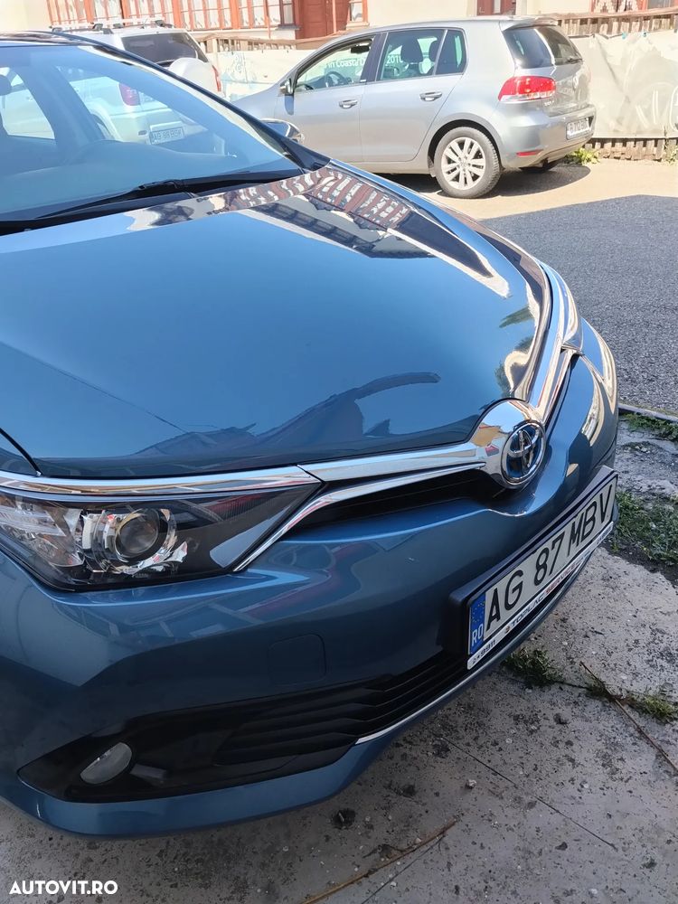 Toyota Auris - 16