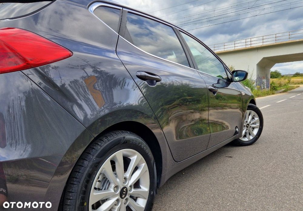Kia Ceed - 15