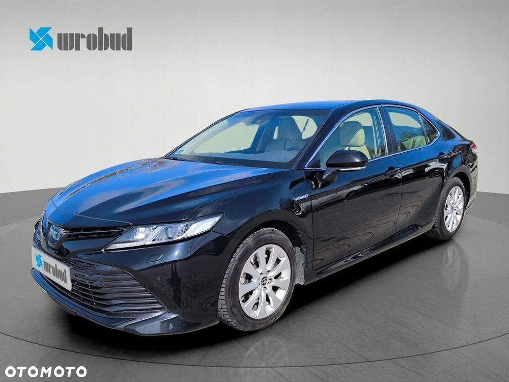 Toyota Camry - 1