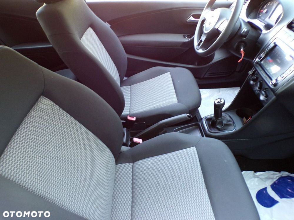 Volkswagen Polo - 22