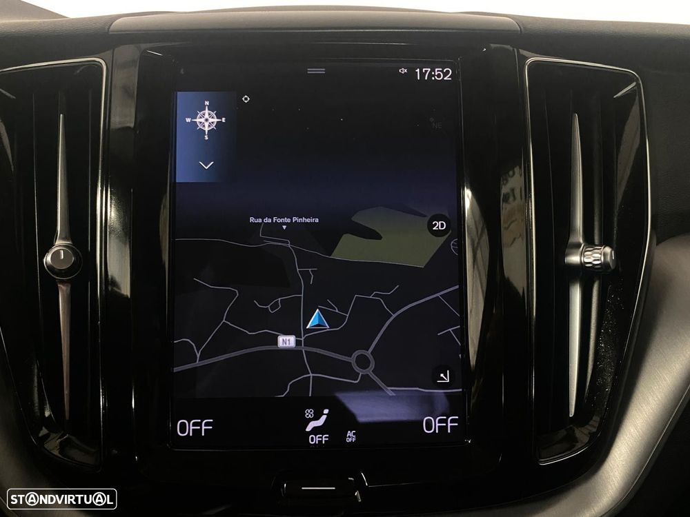 Volvo XC 60 2.0 B4 Momentum Plus - 26