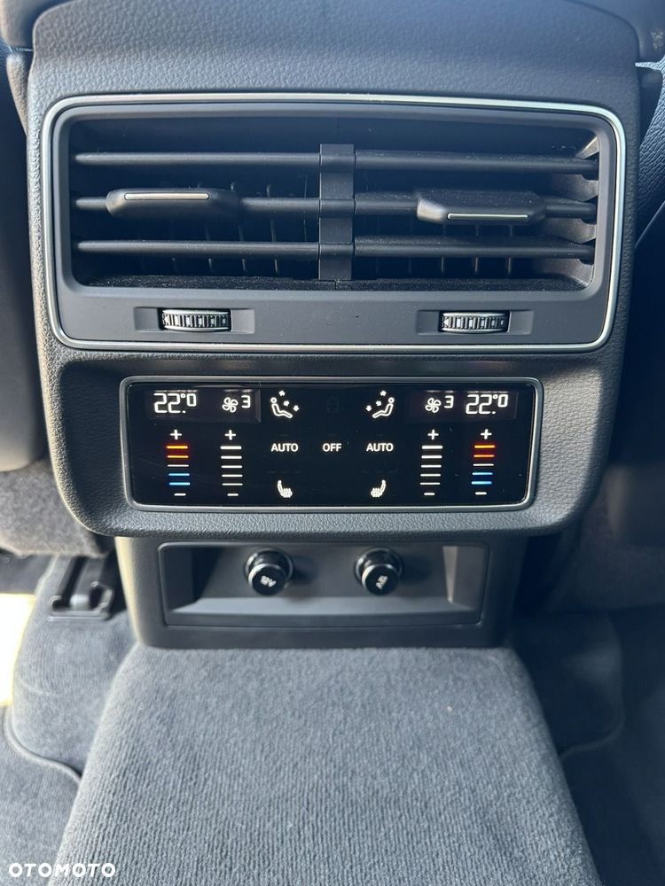 Audi Q8 55 TFSI quattro tiptronic - 22