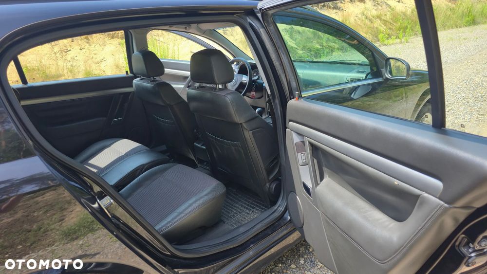 Opel Signum 2.0 T - 16