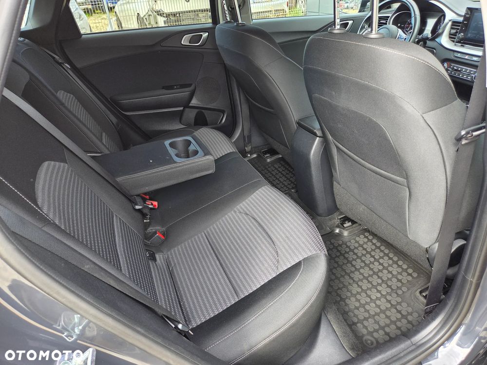 Kia Ceed 1.5 T-GDI L Business Line - 40