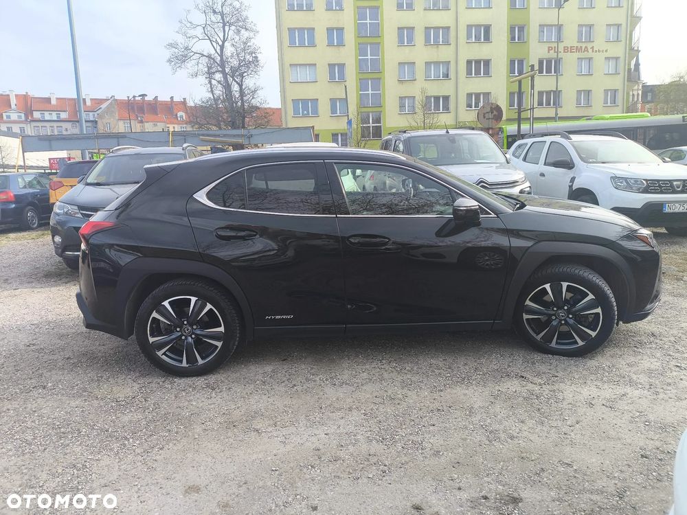 Lexus UX 250h Elegance 2WD - 4