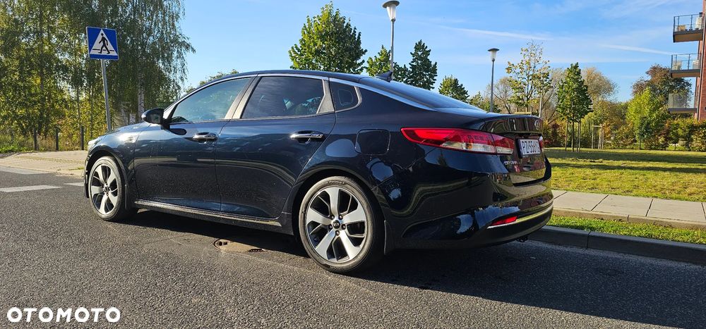 Kia Optima - 2