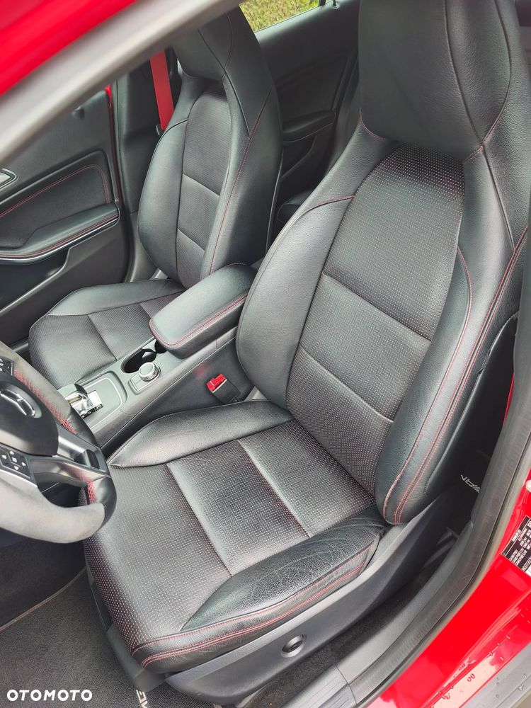 Mercedes-Benz GLA AMG 45 4Matic AMG Speedshift 7G-DCT - 8