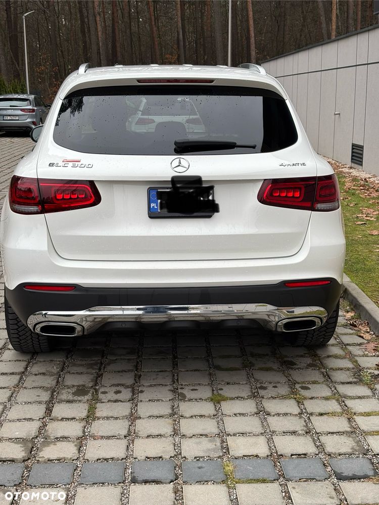 Mercedes-Benz GLC 300 4-Matic - 3