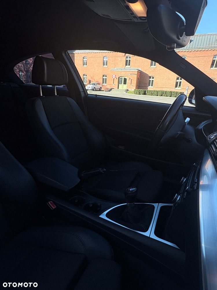 BMW Seria 1 118d - 10