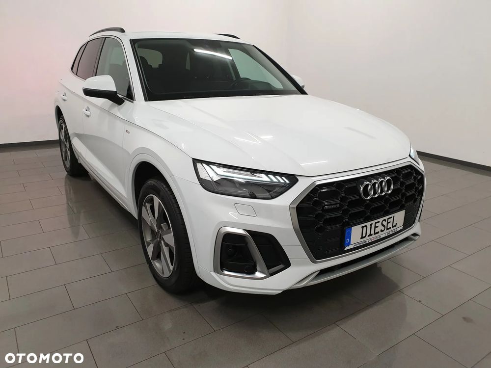 Audi Q5 40 TDI quattro S tronic S line - 38