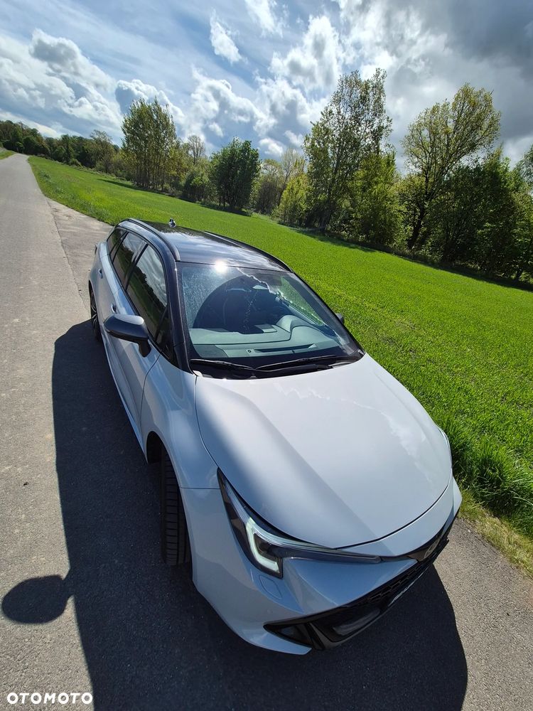 Toyota Corolla 2.0 Hybrid GR Sport Dynamic - 4