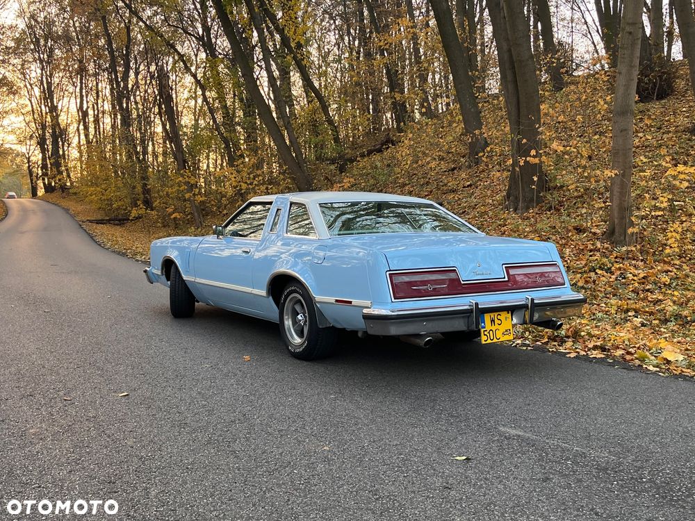 Ford Thunderbird - 22