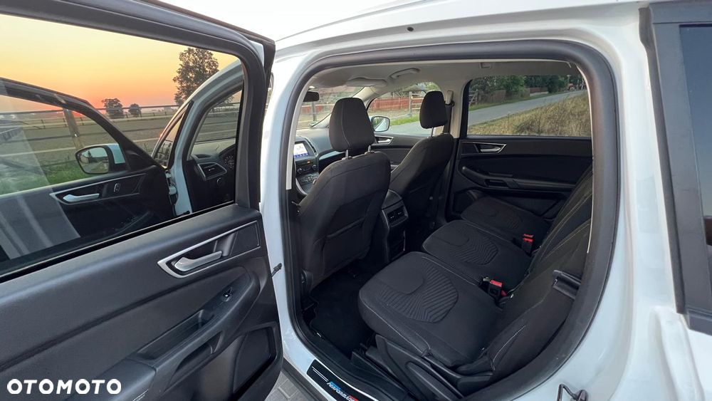 Ford S-Max - 14