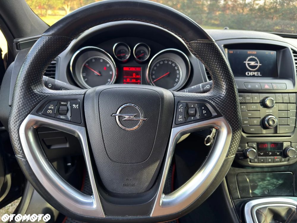 Opel Insignia - 11