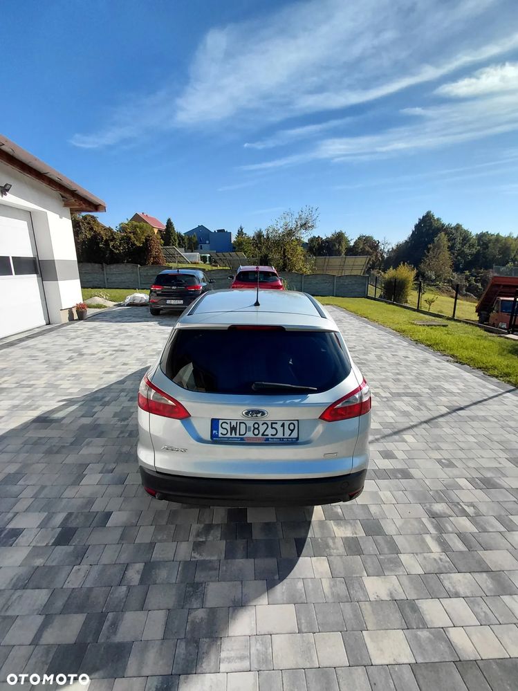 Ford Focus 1.0 EcoBoost Ambiente - 12
