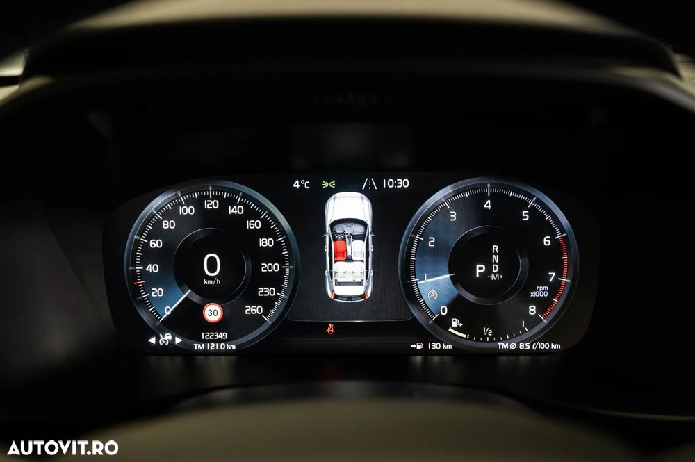 Volvo XC 40 T3 Geartronic Momentum - 23