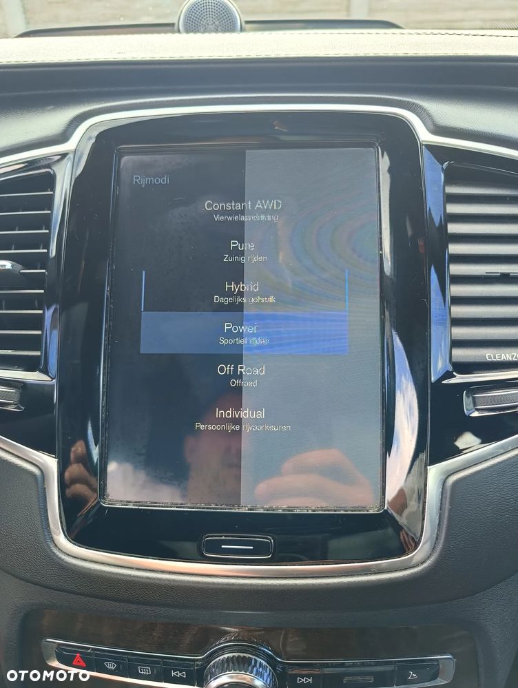Volvo XC 90 - 37