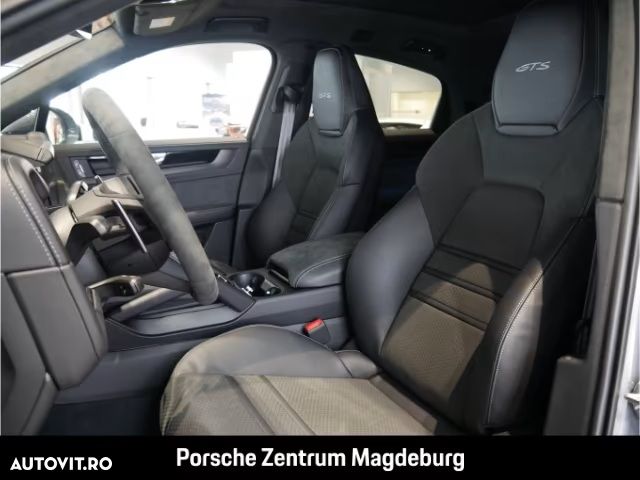 Porsche Cayenne Coupe GTS - 5