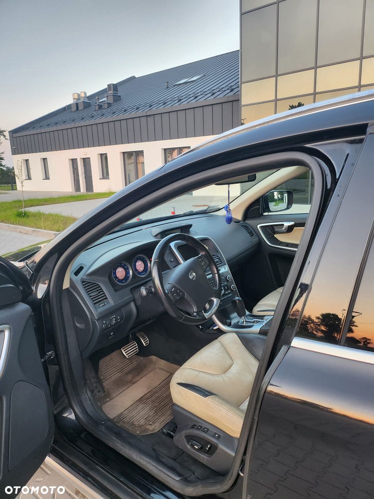 Volvo XC 60 T6 AWD R-Design - 16