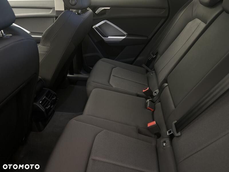 Audi Q3 35 TFSI S tronic - 20