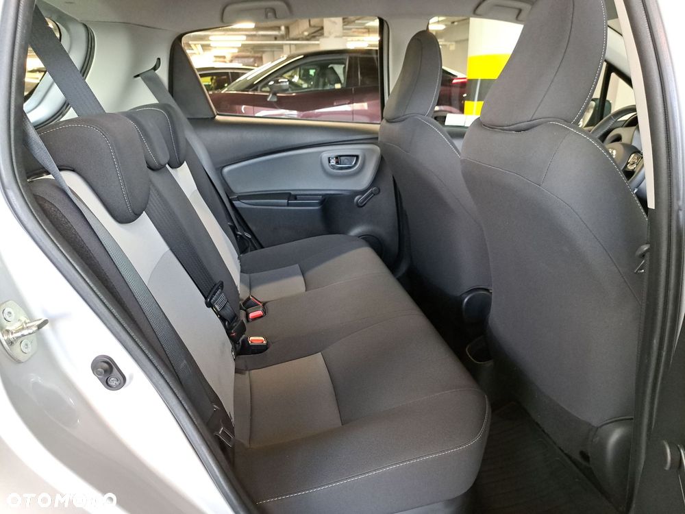 Toyota Yaris - 15