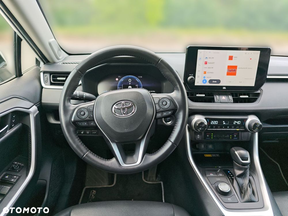 Toyota RAV4 - 13