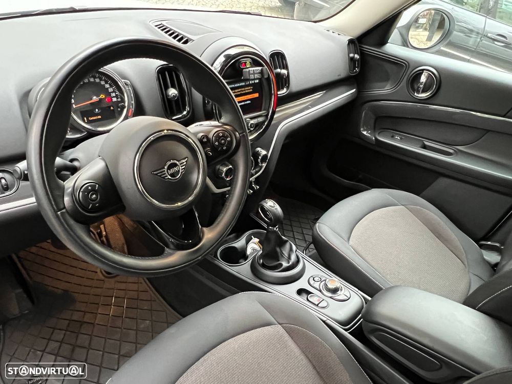 MINI Countryman Cooper SE ALL4 Auto - 16