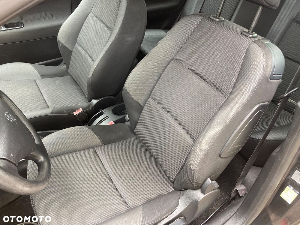 Peugeot 207 75 Filou - 4