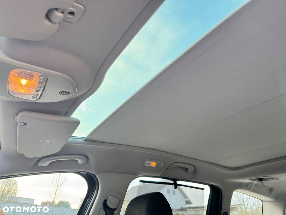 Peugeot 5008 1.6 THP Premium - 13