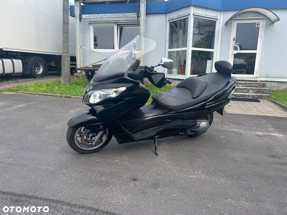 Suzuki Burgman - 1