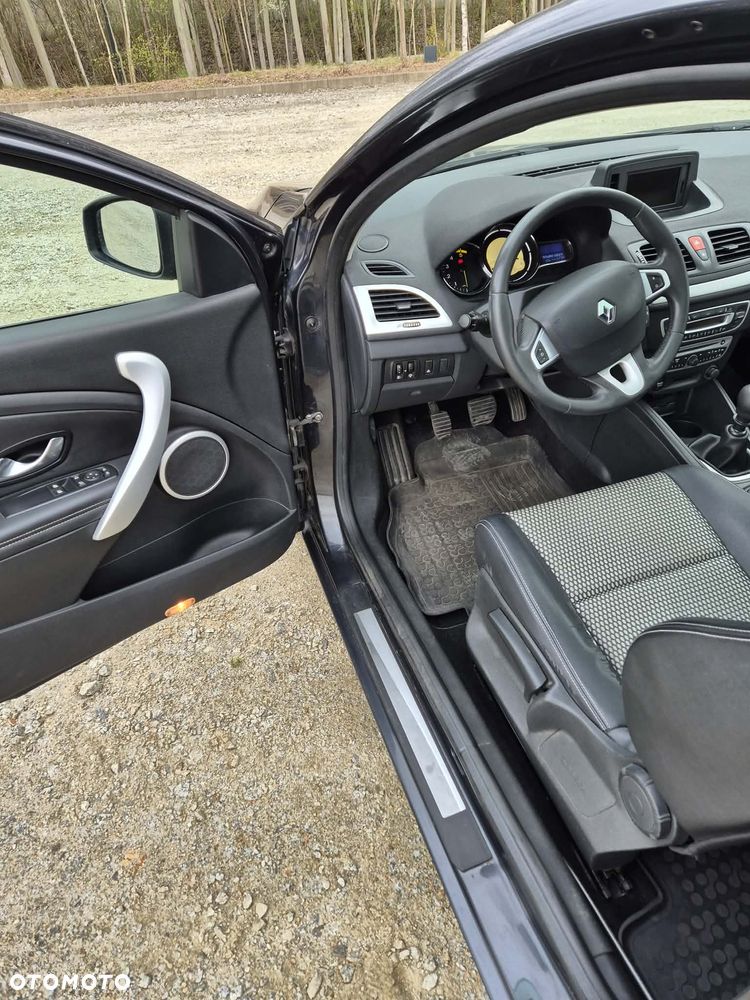 Renault Megane 1.9 dCi FAP Dynamique - 6