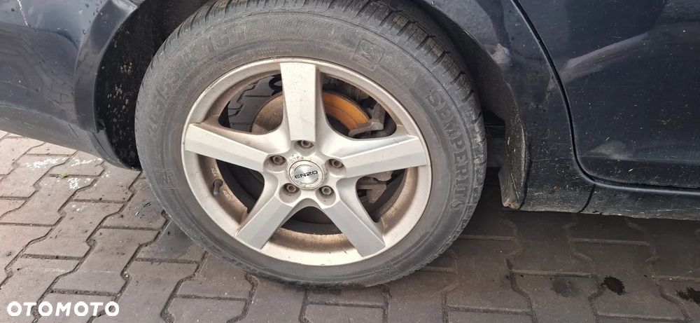 Felgi alumioniowe z oponami R16 Volkswagen Jetta - 1