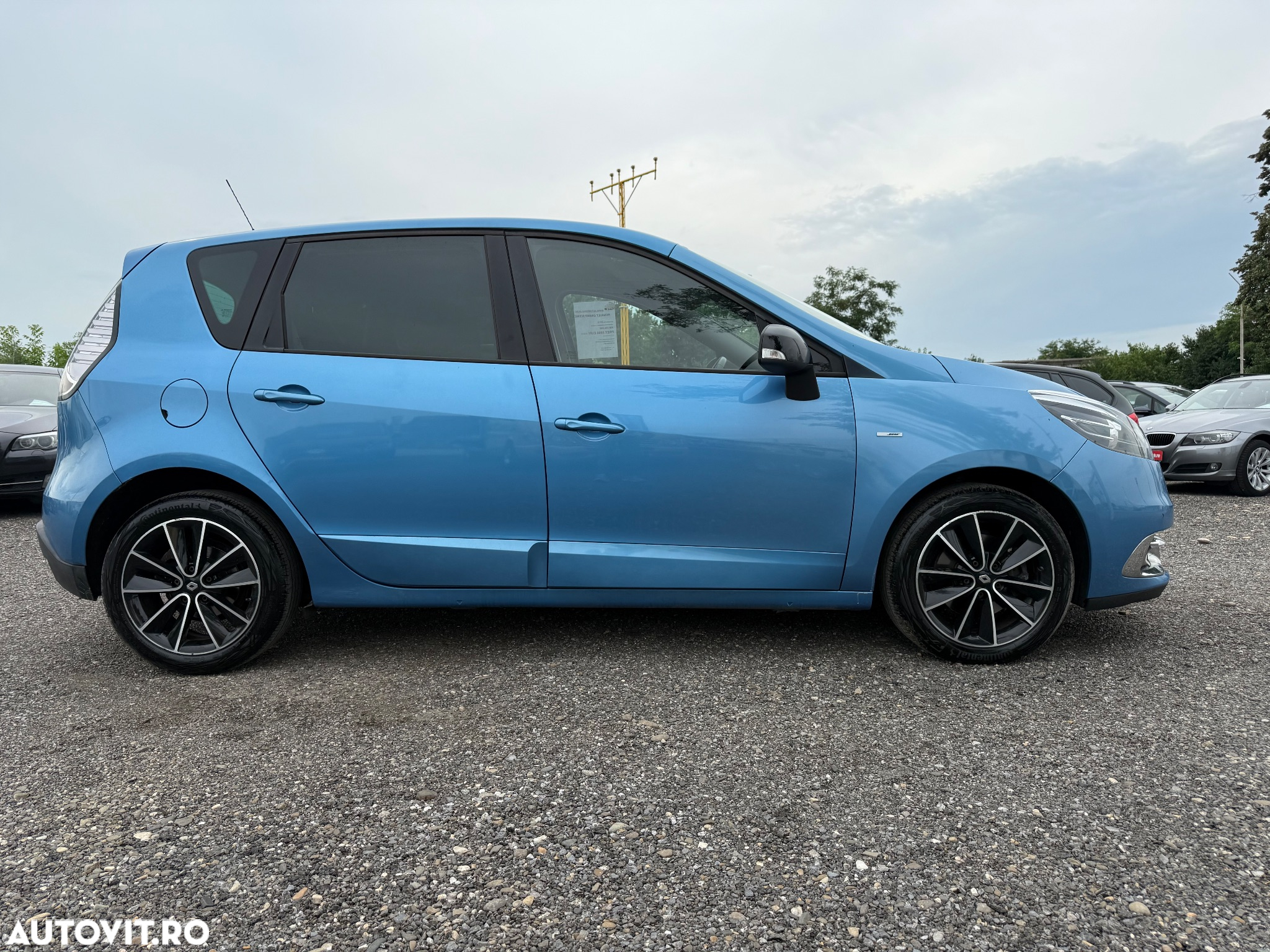 Renault Grand Scenic ENERGY dCi 130 Start & Stop Bose Edition - 6