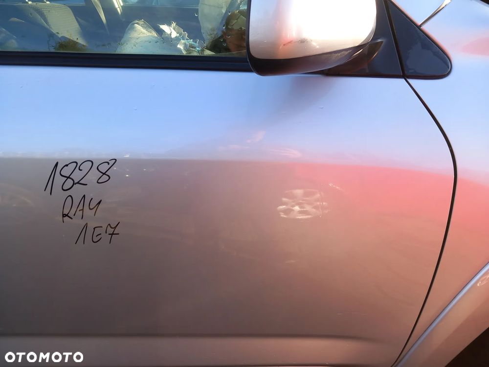 TOYOTA RAV 4 III DRZWI PRAWE PRZEDNIE PRAWY PRZÓD KOLOR: 1E7 - 3