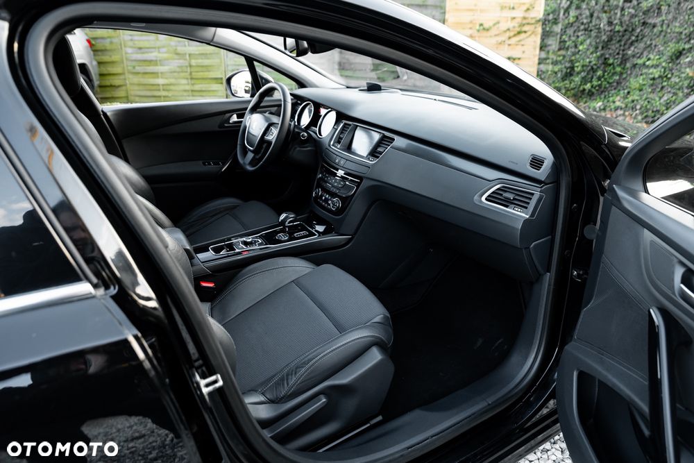 Peugeot 508 Hybrid4 - 24