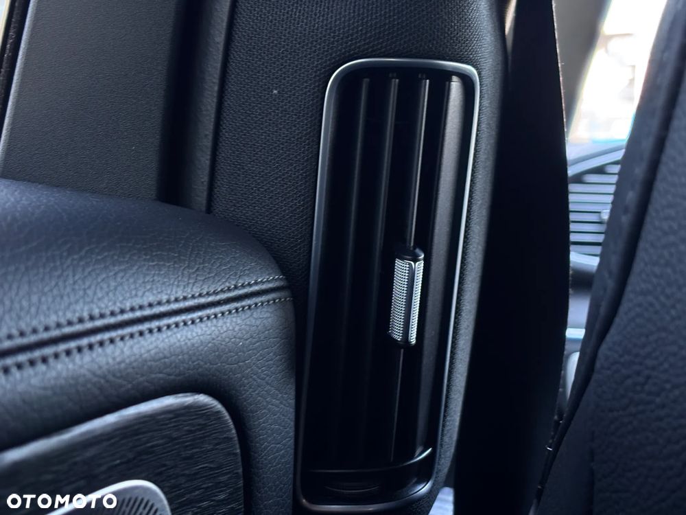 Mercedes-Benz GLE - 23