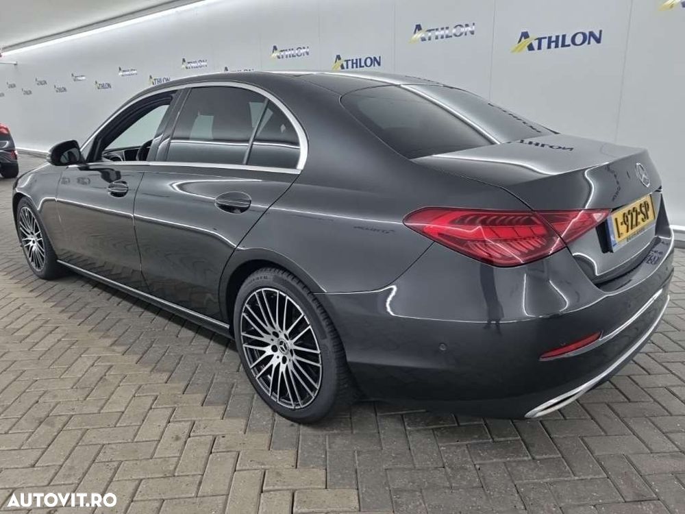 Mercedes-Benz C - 6