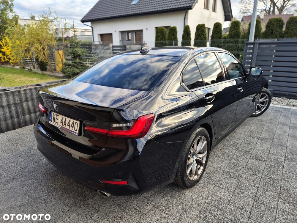 BMW Seria 3 320i Sport Line - 4