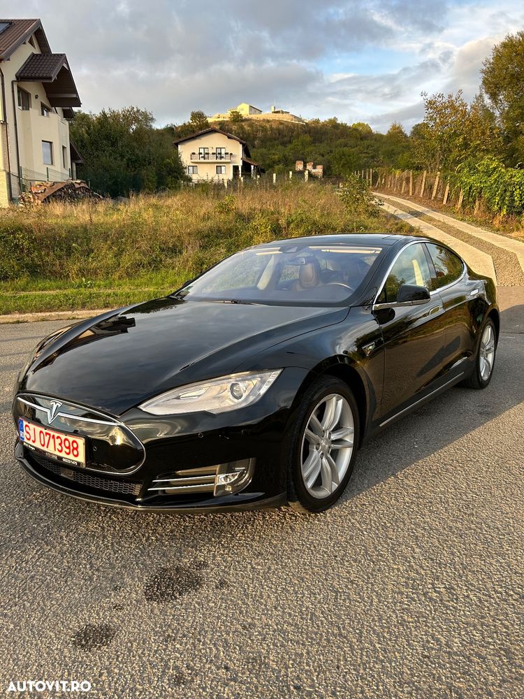 Tesla Model S 85D Allradantrieb - 26