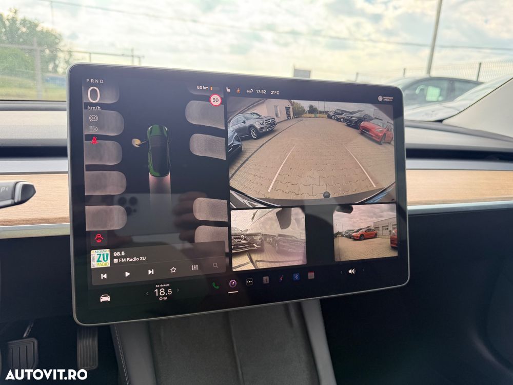 Tesla Model 3 - 12