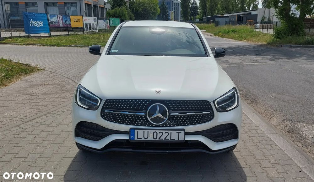 Mercedes-Benz GLC - 12