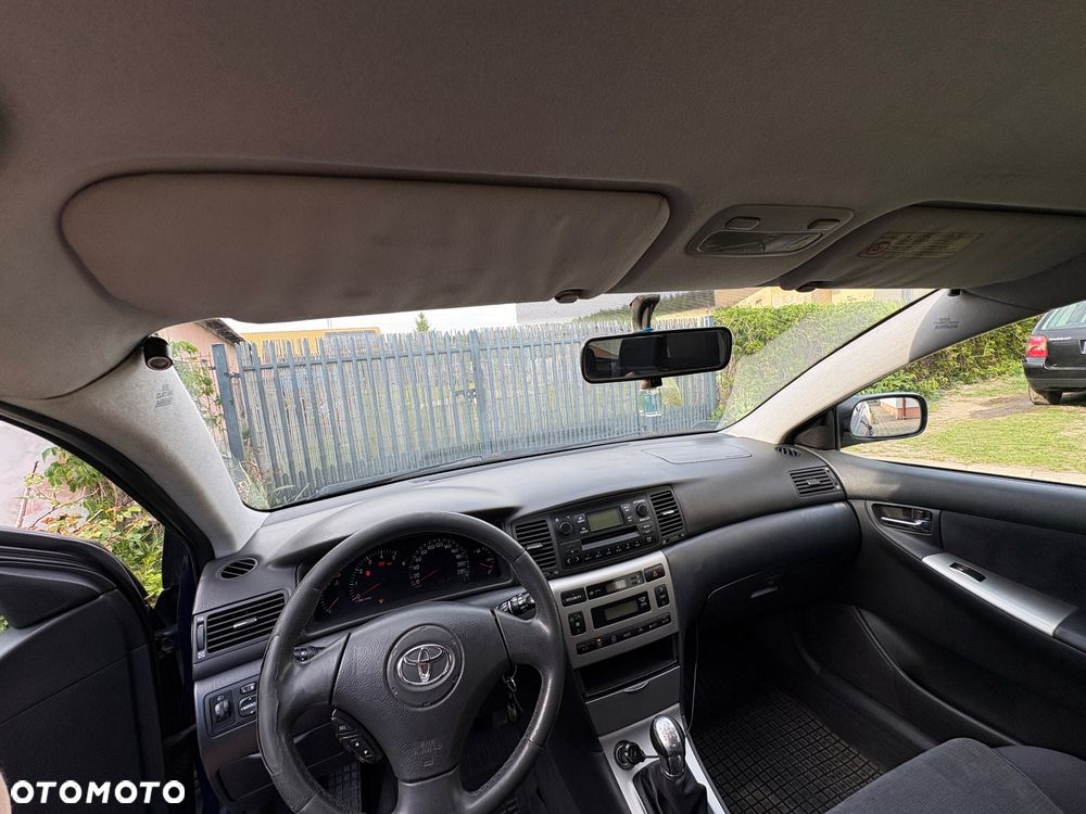 Toyota Corolla 2.0 D-4D Sol - 24