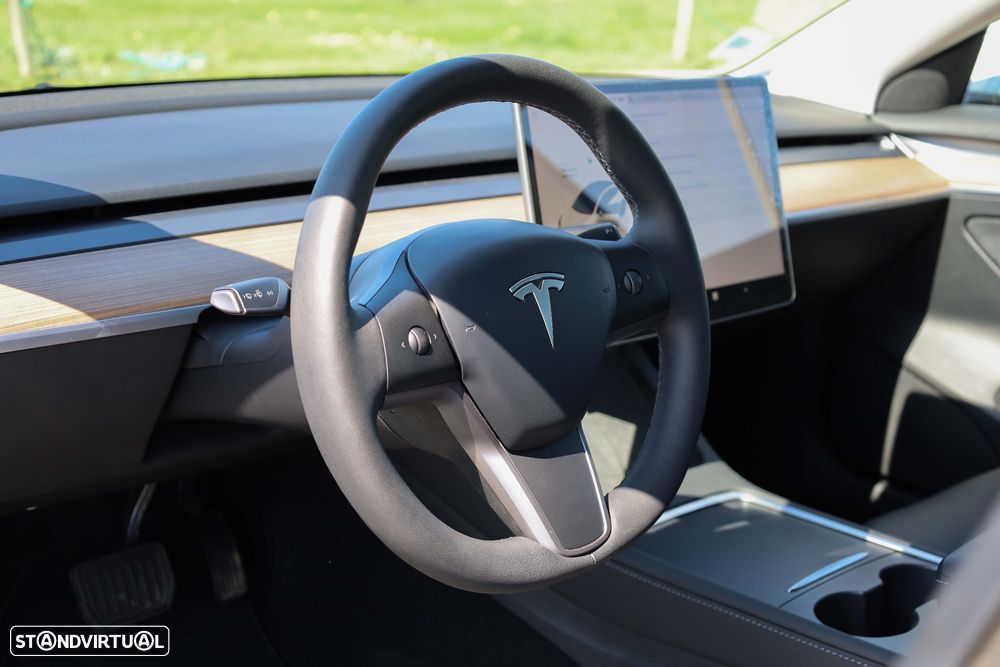 Tesla Model 3 Tração Traseira Standard - 15