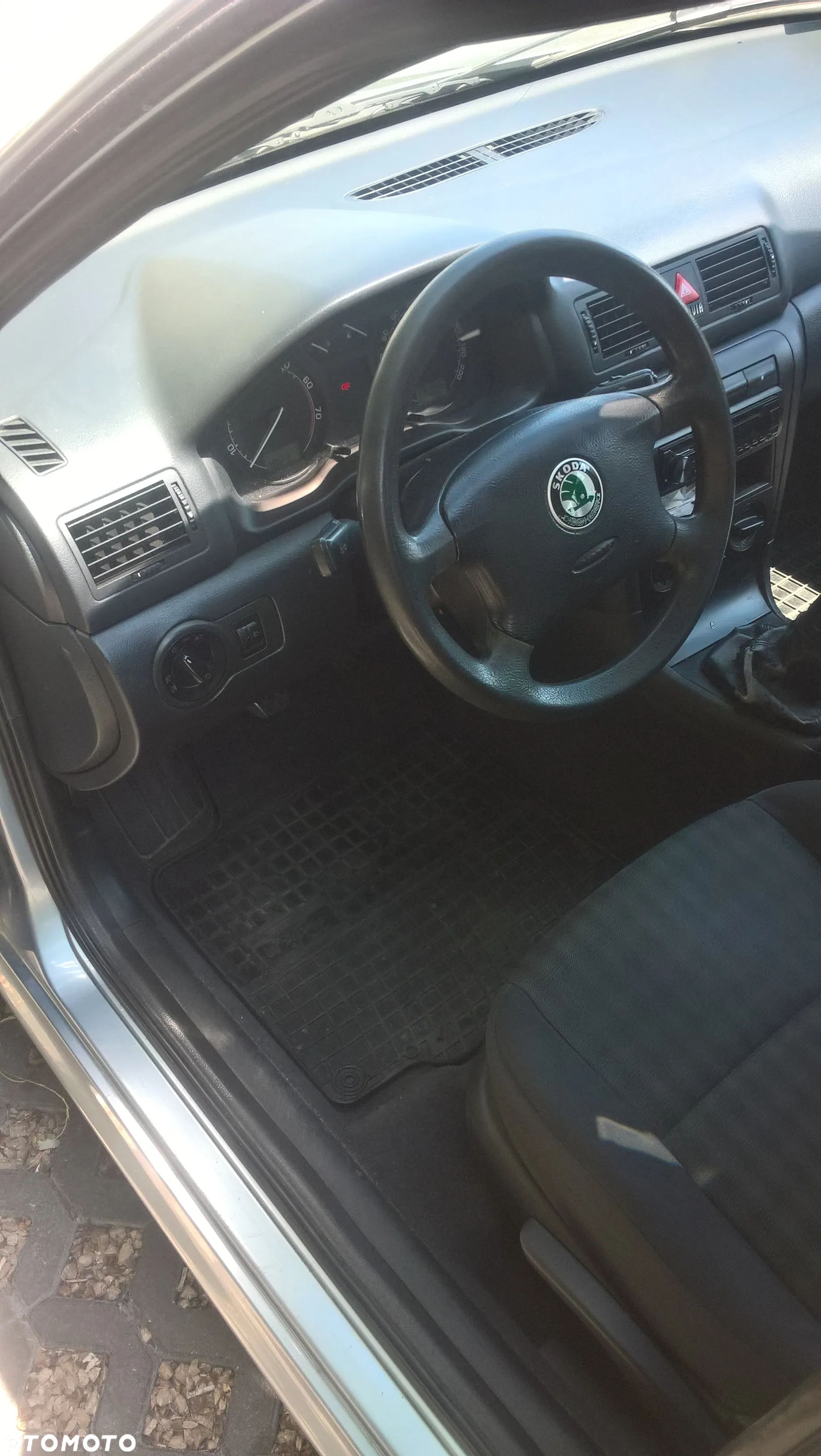 Skoda Octavia 1.4 Tour - 6