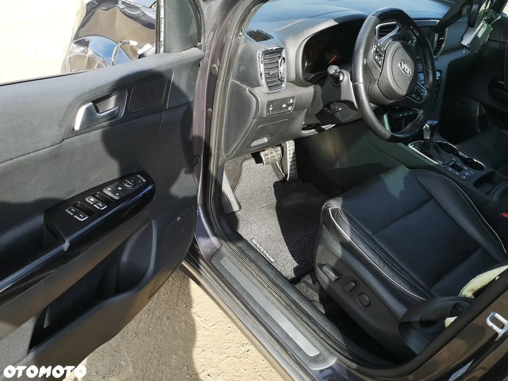 Kia Sportage 1.7 CRDI 2WD Vision - 32