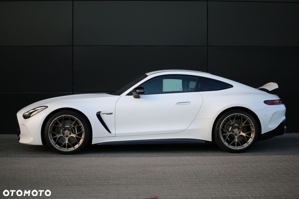 Mercedes-Benz AMG GT 63 4MATIC+ - 13